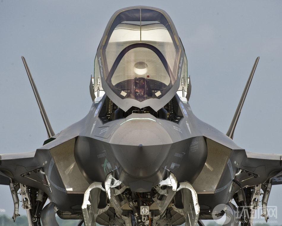 低壓渦輪葉片現裂痕 美軍停飛所有F-35戰斗機