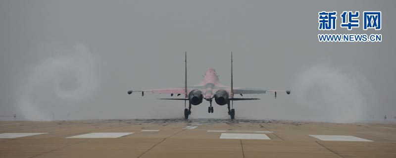 直擊廣空蘇30戰(zhàn)機空空對抗訓練