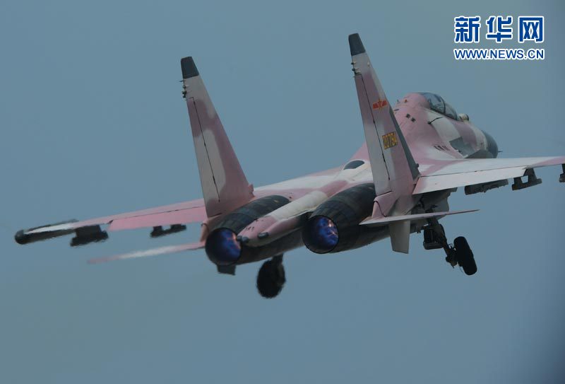 直擊廣空蘇30戰機空空對抗訓練