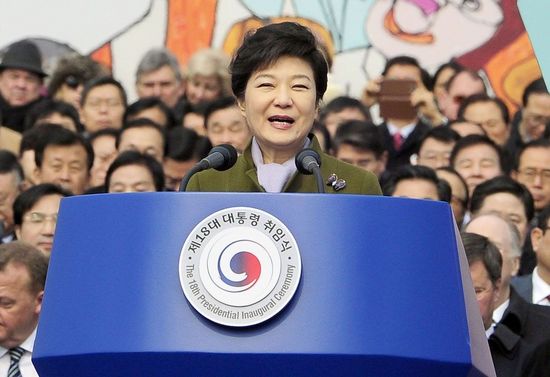 樸槿惠要開創新“漢江奇跡”將面臨哪些挑戰？