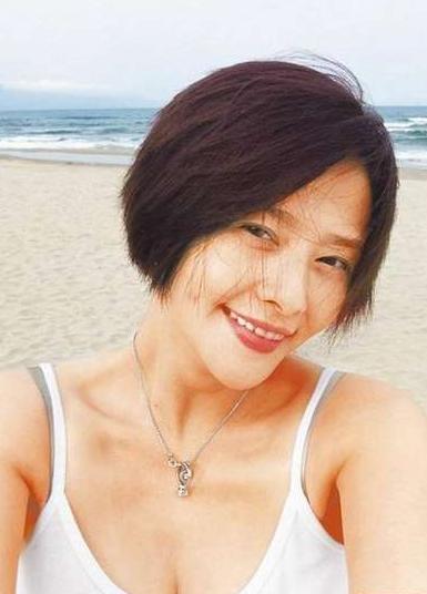 蕭淑慎涉毒出獄后暴瘦25公斤 曬低胸素顏照