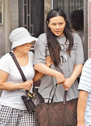 蕭淑慎涉毒出獄后暴瘦25公斤 曬低胸素顏照