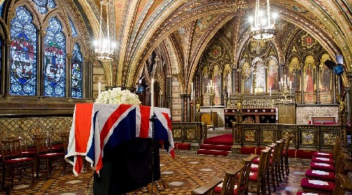 撒切爾遺體移入議會大廈教堂 英媒發布葬禮路線圖