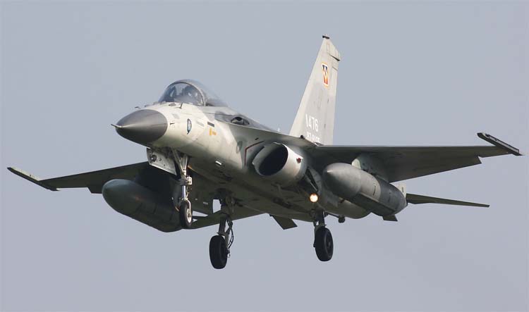 組圖:臺軍護漁軍演精銳盡出 盤點參演軍艦和戰(zhàn)機