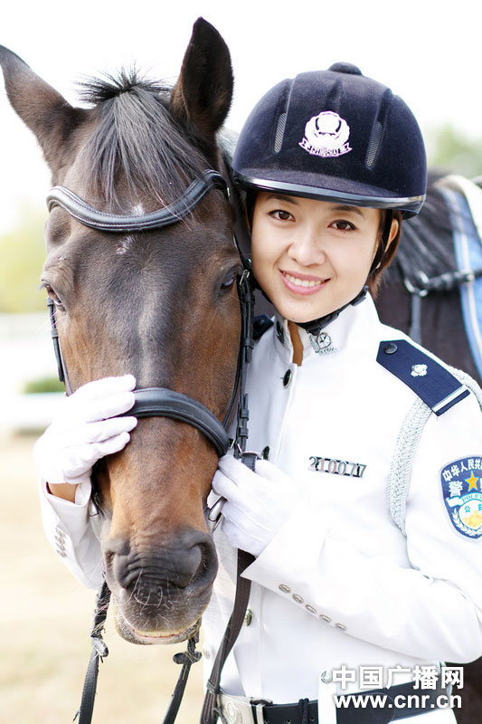 每匹馬養護成本2500元/月?探秘大連女騎警訓練基地