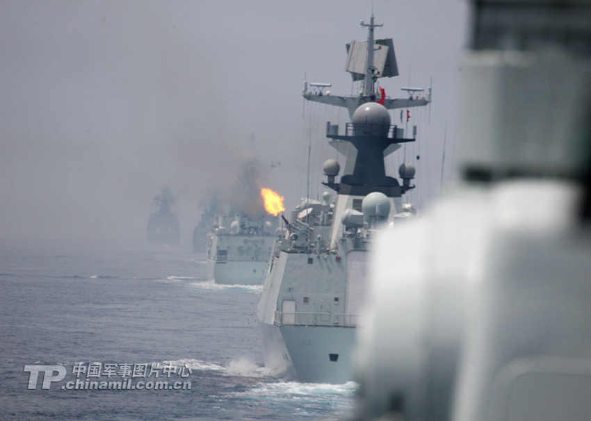 日本防衛(wèi)省稱中國海軍艦艇首次通過宗谷海峽（組圖）