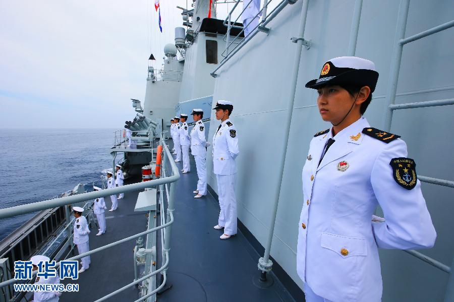 日本防衛省稱中國海軍艦艇首次通過宗谷海峽（組圖）