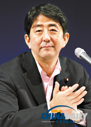 首相也玩“宮心計(jì)”？為爭決策權(quán)安倍欲增設(shè)5名助理