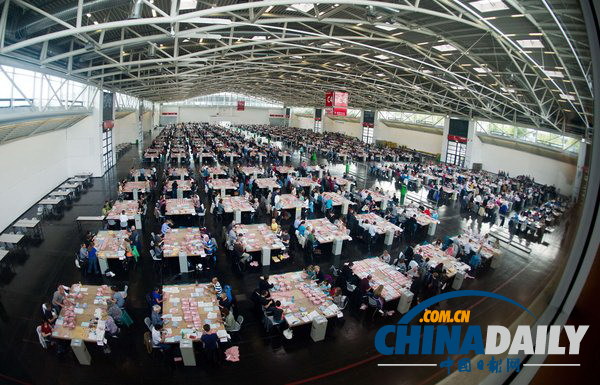 德國大選計(jì)票工作緊張進(jìn)行 默克爾將連任聯(lián)邦總理