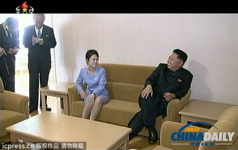 金正恩攜夫人出席儀式 李雪主親自“下廚”(組圖)