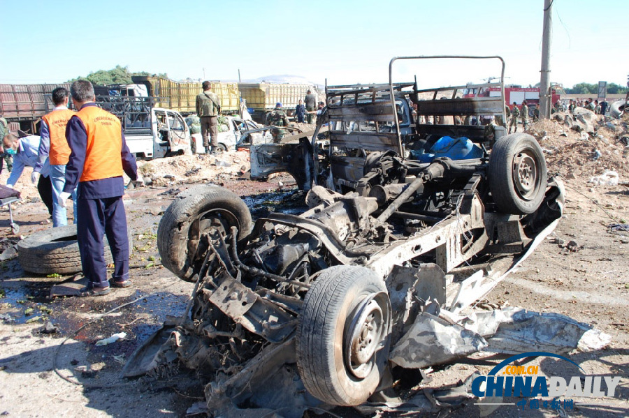 敘中部發生汽車炸彈爆炸襲擊 至少30人死亡