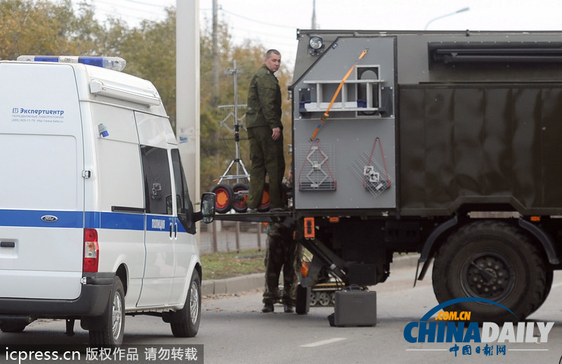 俄羅斯公交車爆炸案致6死30傷 嫌犯系達(dá)吉斯坦“女人彈”
