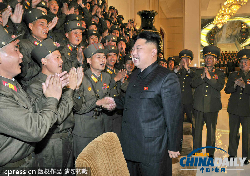朝鮮最高領導人金正恩觀看軍人藝術慶典（圖）