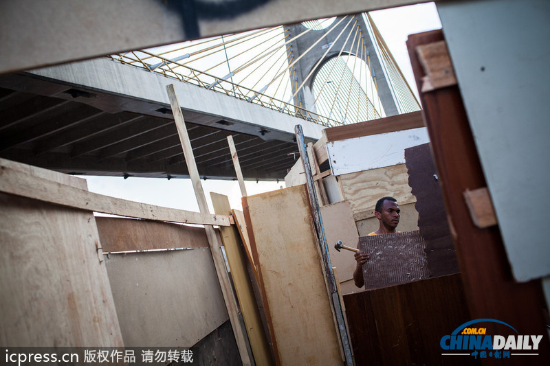 為避免影響市容 巴西強(qiáng)拆貧民窟迎世界杯遭抗議（組圖）