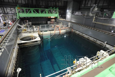 東電開始取出福島核電站燃料棒 被稱最危險任務 
