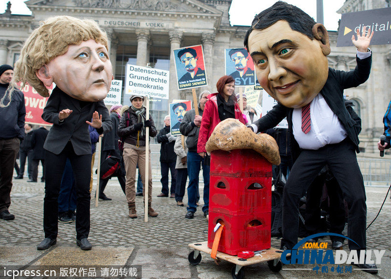 德國議會討論監聽事件 民眾示威聲援斯諾登