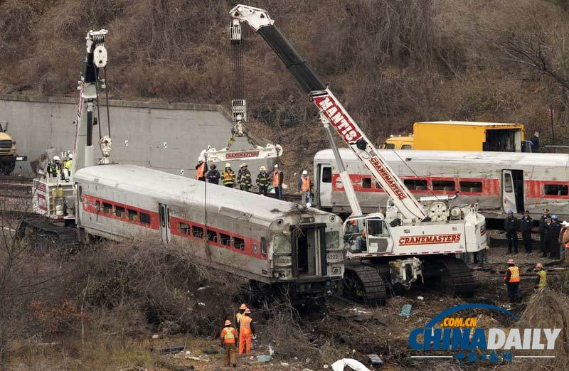 美國紐約脫軌列車“黑匣子”被取回