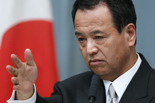 日本經(jīng)濟(jì)大臣宣布患上舌癌 主動(dòng)請(qǐng)辭但未獲安倍同意