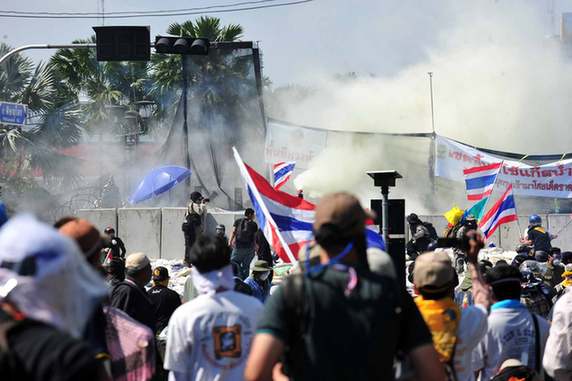 泰國抗議領導人拒絕放棄抗爭 擬今晚發表講話
