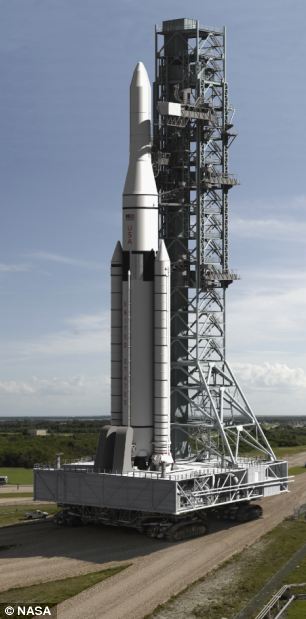 NASA發布在建最大火箭照片 將為人類登陸火星鋪路