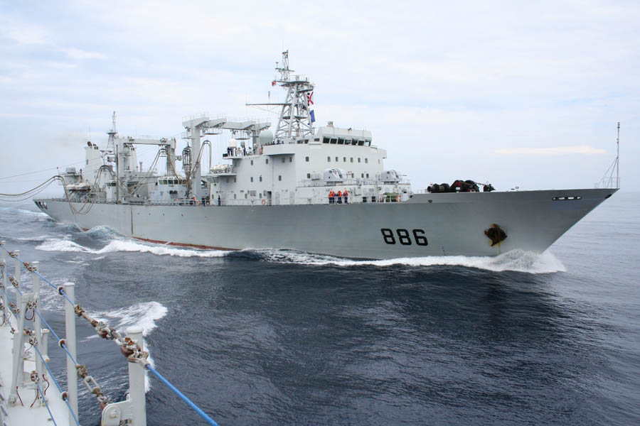 我海軍第二批增援艦只抵達任務海域 聯合搜尋馬航客機