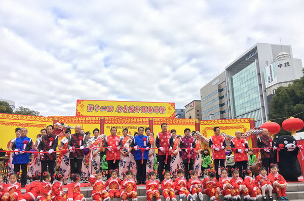 這些年，春節已經走出國門，各國都在跟我們一起過年