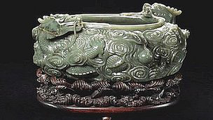 英大學(xué)成文物盜賊的偷襲目標(biāo)