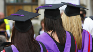 英國“大學外語系十年內四成面臨關門”