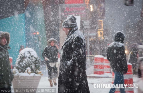 美國(guó)紐約遭遇史上最強(qiáng)暴風(fēng)雪