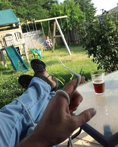 爆笑偷懶妙招：不好意思，你不僅沒我懶，還沒我機(jī)智