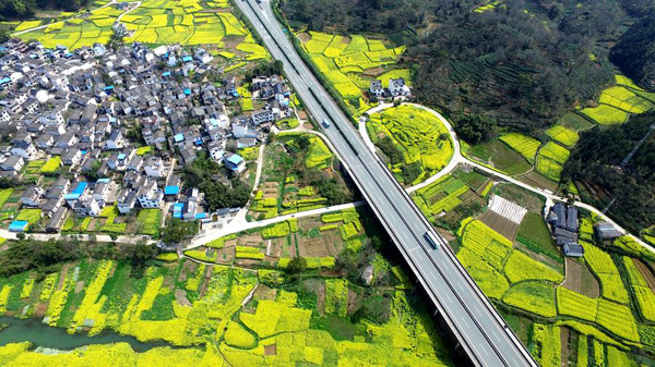 中國(guó)首推“公路債” 終結(jié)政府貸款修路歷史