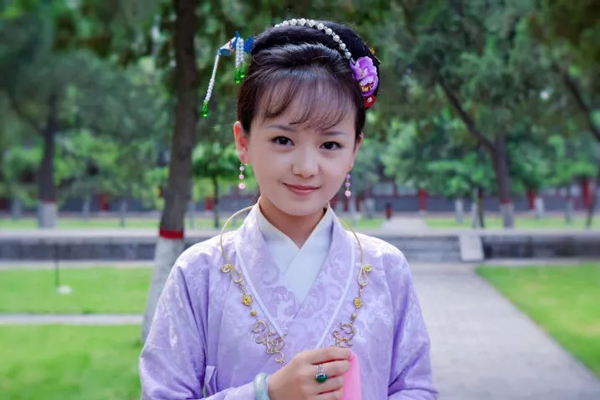 小戲骨版《紅樓夢(mèng)》演技炸裂，眼角眉梢都是戲，哪個(gè)萌娃最得你心？