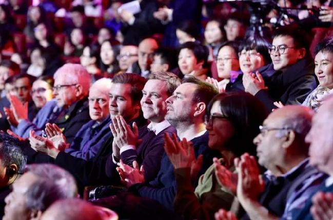 這場全英文演講大咖云集，新時(shí)代大講堂Vison China精彩開講！