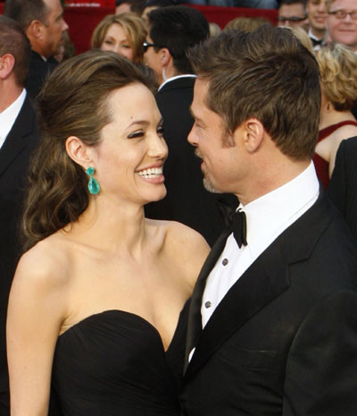 Nominees Pitt and Jolie pose at 81st Academy Awards in Hollywood