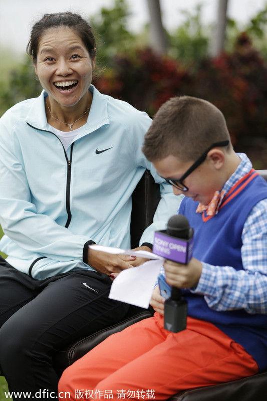 Li Na hola hoops with 10-year-old reporter
