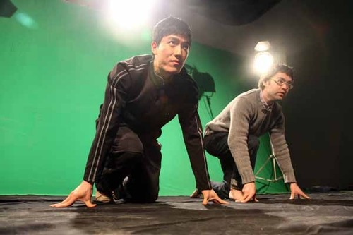 劉翔助力鉆石聯賽 拍攝現場認真擺pose