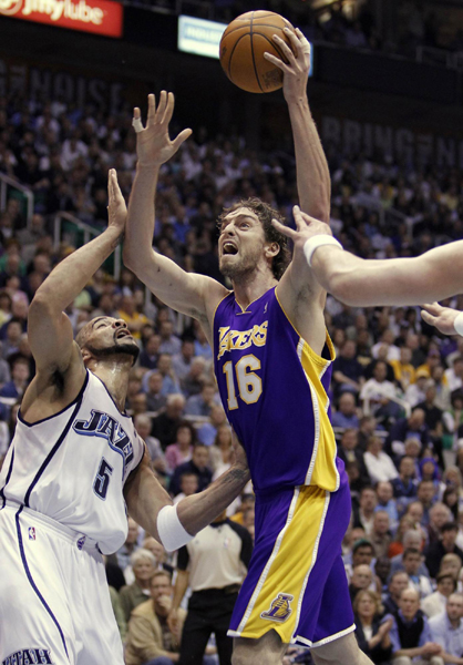 NBA：科比32分 湖人4:0橫掃爵士會師太陽