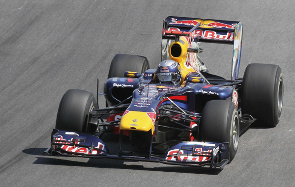 F1巴西站：紅牛車隊提前奪冠 阿隆索逼近三冠王