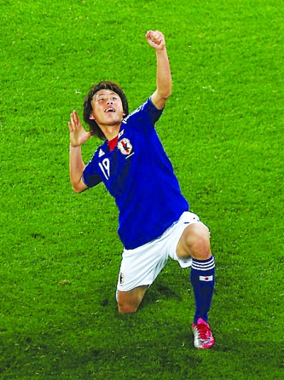 李忠成將日本推向王位 遭韓國(guó)球迷辱罵