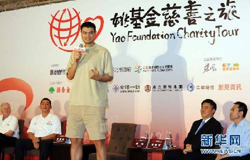 “難說再見！”：姚明NBA生涯全回顧