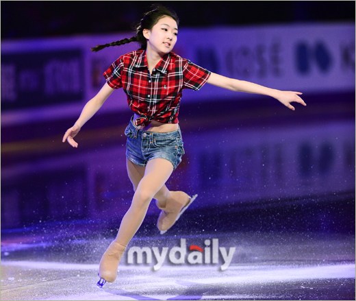李子君領銜冬奧萌妹子 普京熊抱俄蘿莉