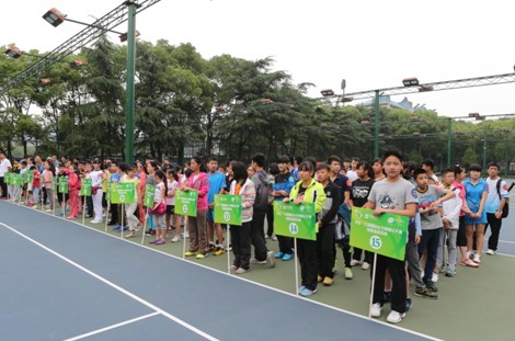 中弘股份鼎力支持 66名江西青少年當選網球球童