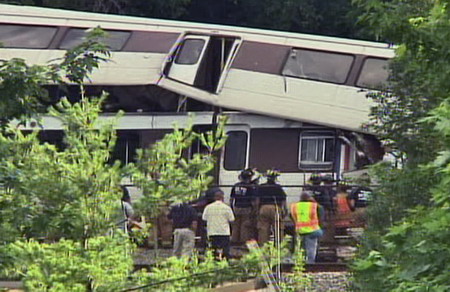 DC metro trains collide, killing 9
