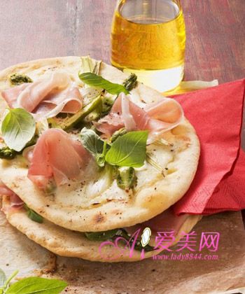 美味氧氣減肥食譜：番茄菠菜披薩