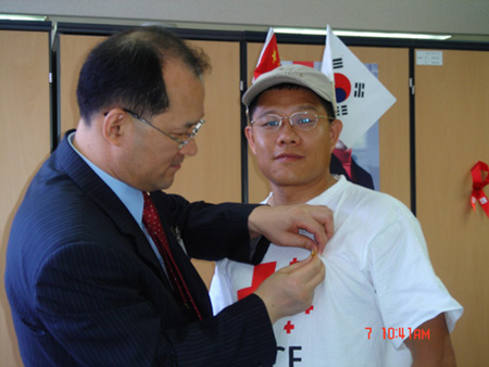楊廣文走訪韓國(guó)紅十字會(huì)