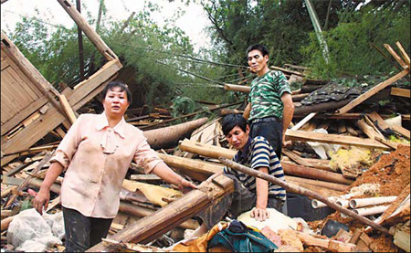 封面：南平災后重建任重道遠