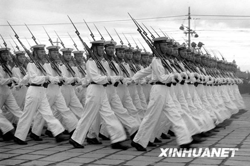 1955年：實行軍銜制 換裝大閱兵