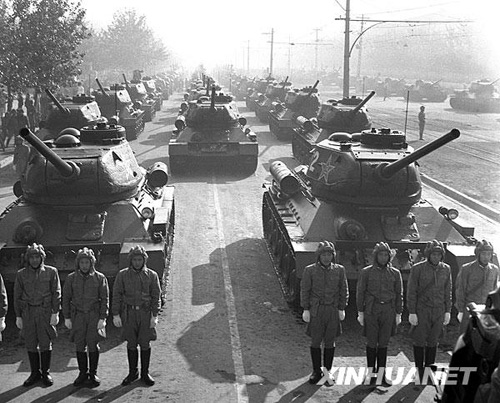 1957年：受閱人數少 外賓空前多