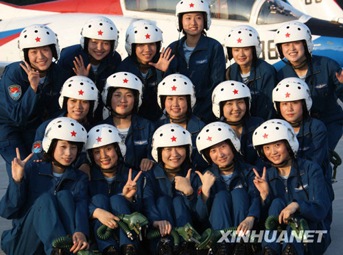 首批戰斗機女飛行員將亮相國慶閱兵