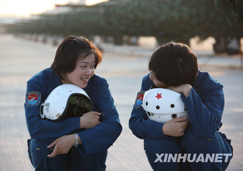首批戰斗機女飛行員將亮相國慶閱兵